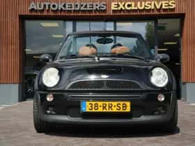 MINI Cabrio (2005) thumbnail 3