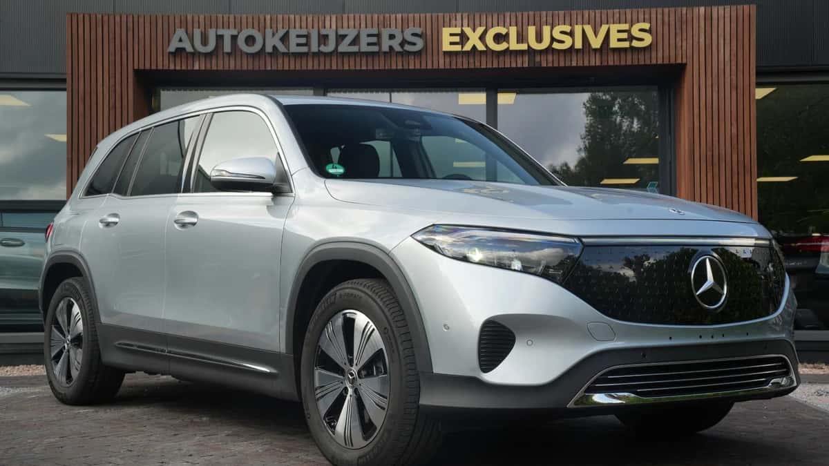 Mercedes-Benz EQB (2025) — foto 1