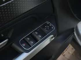 Mercedes-Benz EQB (2025) thumbnail 13