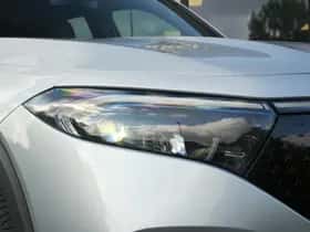 Mercedes-Benz EQB (2025) thumbnail 5