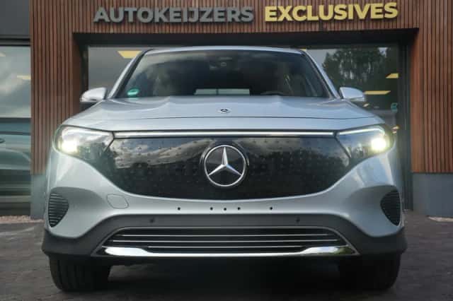 Mercedes-Benz EQB (2025) thumbnail 6