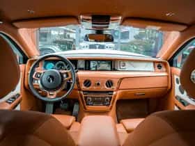 Rolls-Royce Phantom (2020) thumbnail 2