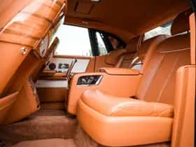 Rolls-Royce Phantom (2020) thumbnail 12