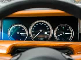 Rolls-Royce Phantom (2020) thumbnail 32