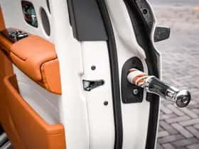 Rolls-Royce Phantom (2020) thumbnail 57