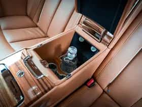 Rolls-Royce Phantom (2020) thumbnail 60
