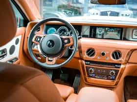Rolls-Royce Phantom (2020) thumbnail 64