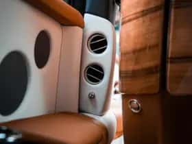 Rolls-Royce Phantom (2020) thumbnail 65