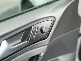 Volkswagen Golf (2013) thumbnail 16