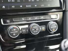 Volkswagen Golf (2013) thumbnail 19