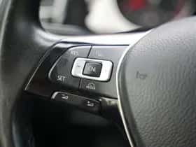 Volkswagen Golf (2013) thumbnail 22