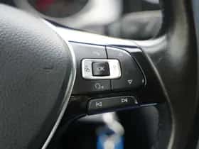 Volkswagen Golf (2013) thumbnail 23