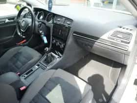 Volkswagen Golf (2013) thumbnail 4