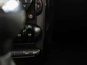 MINI Countryman (2011) thumbnail 16