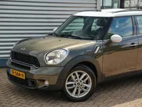 MINI Countryman (2011) thumbnail 25