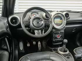 MINI Countryman (2011) thumbnail 4