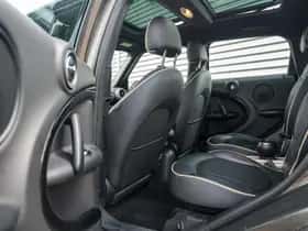 MINI Countryman (2011) thumbnail 10