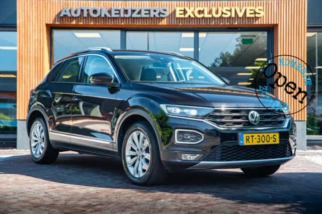 Volkswagen T-Roc (2018) thumbnail 1