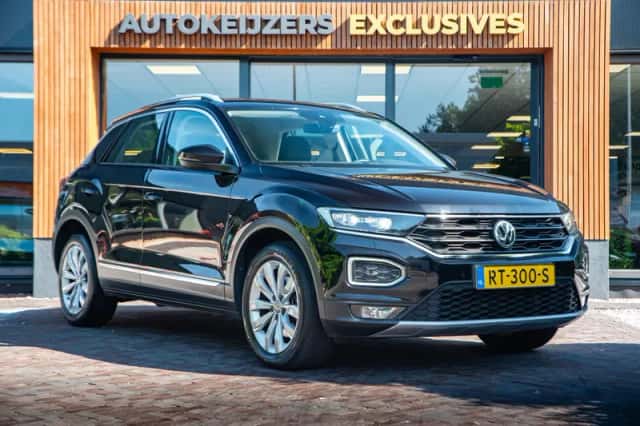 Volkswagen T-Roc (2018) thumbnail 1