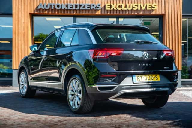 Volkswagen T-Roc (2018) thumbnail 5