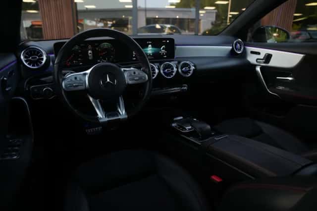 Mercedes-Benz A-Klasse (2018) thumbnail 2