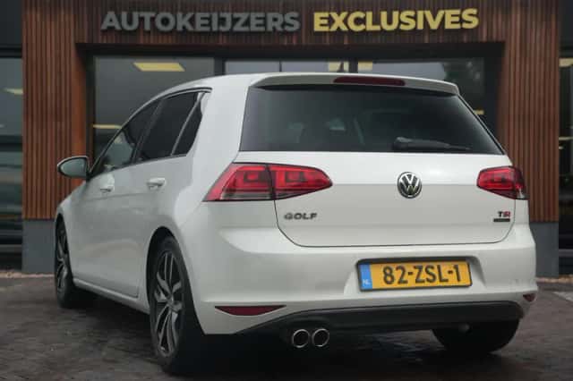 Volkswagen Golf (2013) thumbnail 6