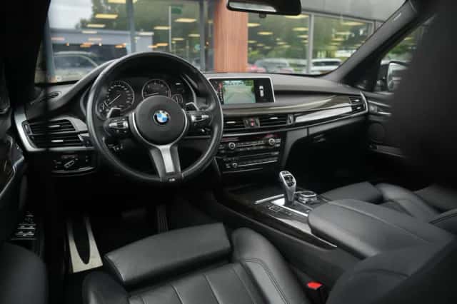 BMW X5 (2014) thumbnail 2