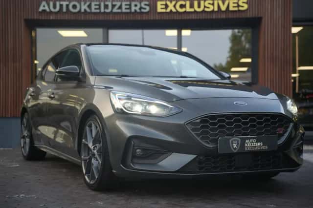 Ford Focus (2020) thumbnail 1