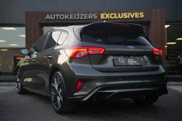 Ford Focus (2020) thumbnail 6