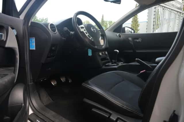 Nissan Qashqai (2013) thumbnail 6