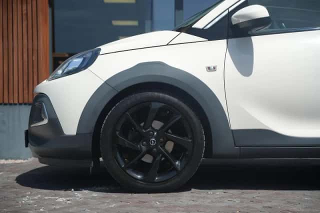 Opel Adam (2015) thumbnail 6