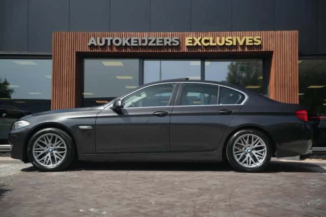 BMW 5-Serie (2012) thumbnail 5