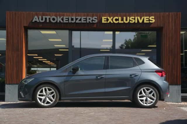 SEAT Ibiza (2020) thumbnail 4