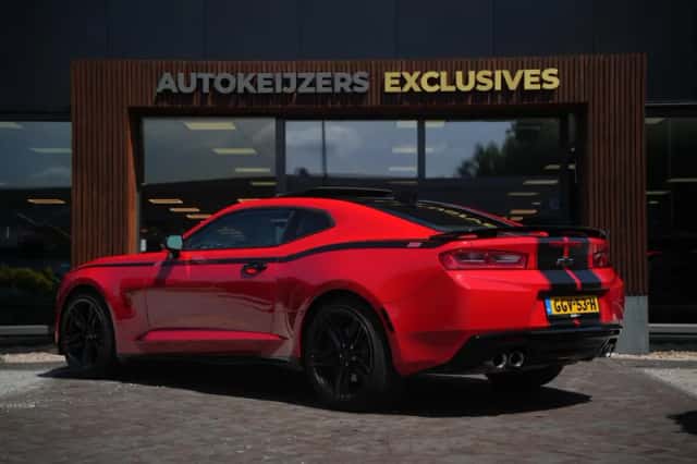 Chevrolet Camaro (2016) thumbnail 5