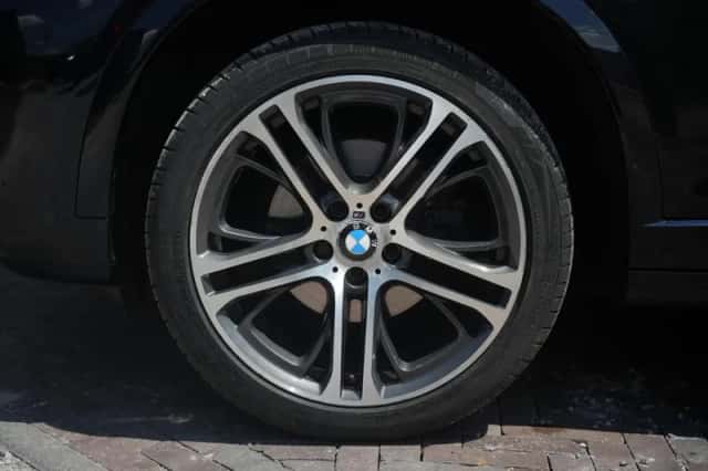 BMW X4 (2015) thumbnail 4