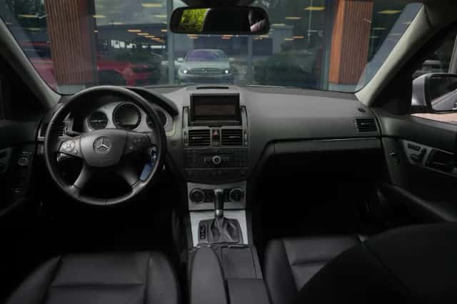 Mercedes-Benz C-Klasse (2009) thumbnail 2