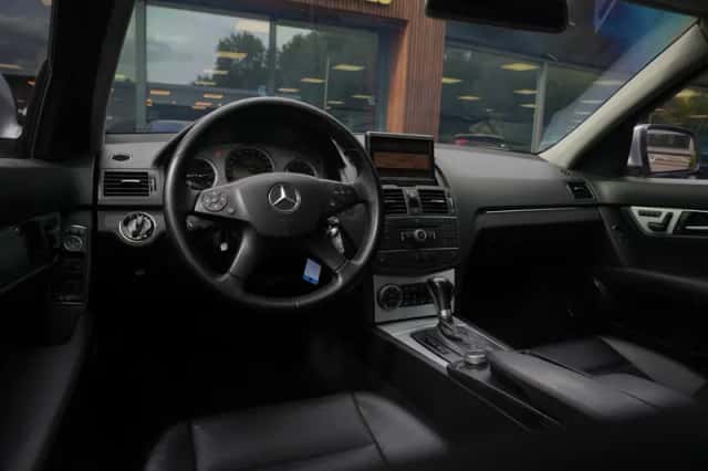 Mercedes-Benz C-Klasse (2009) thumbnail 6