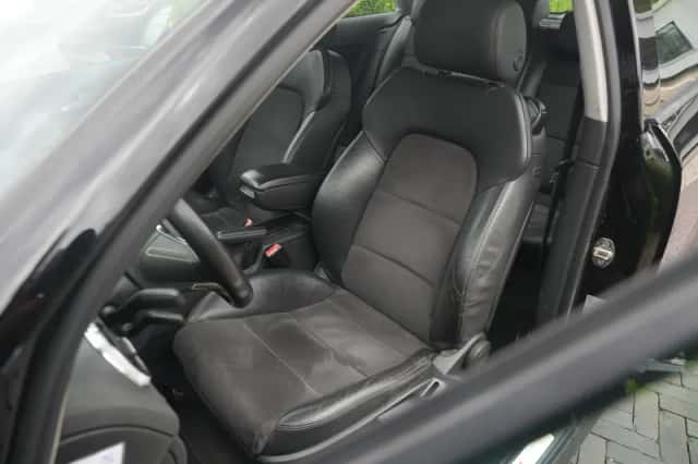 Audi A3 (2010) thumbnail 4