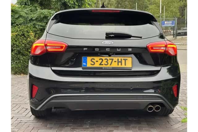 Ford Focus (2018) thumbnail 4