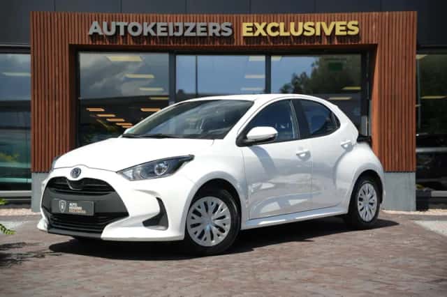 Mazda 2 Hybrid (2023) thumbnail 5