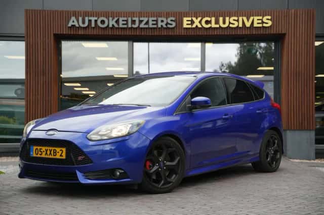Ford Focus (2012) thumbnail 5