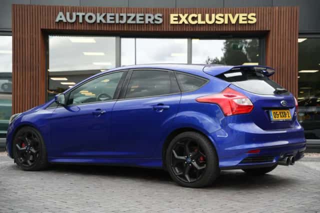 Ford Focus (2012) thumbnail 6