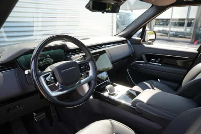 Land Rover Range Rover (2025) thumbnail 2