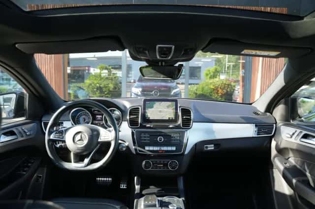 Mercedes-Benz GLE (2018) thumbnail 2