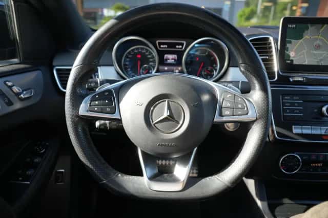 Mercedes-Benz GLE (2018) thumbnail 6