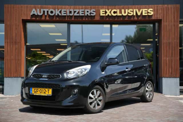 Kia Picanto (2015) thumbnail 5