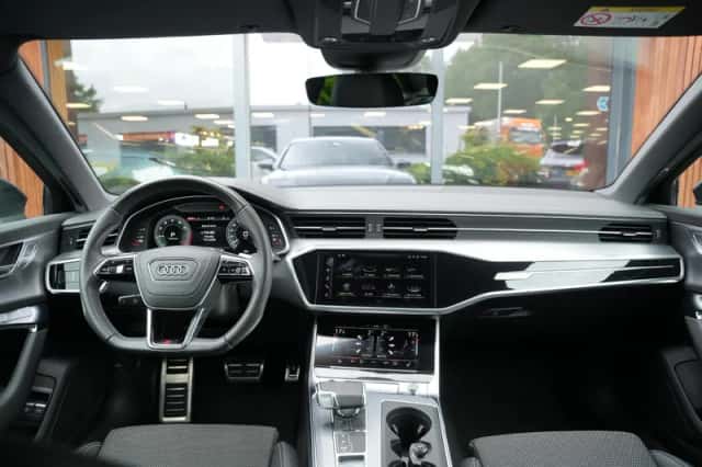 Audi A6 (2023) thumbnail 2