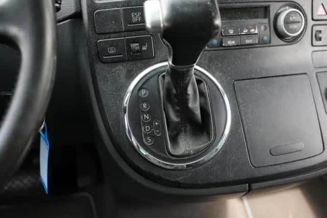 Volkswagen Transporter (2007) thumbnail 6