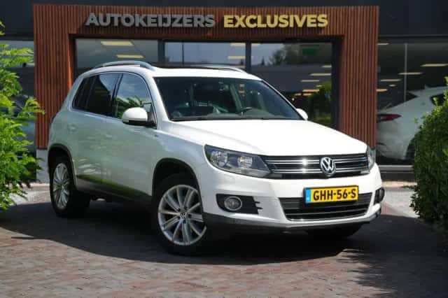 Volkswagen Tiguan (2013) thumbnail 1