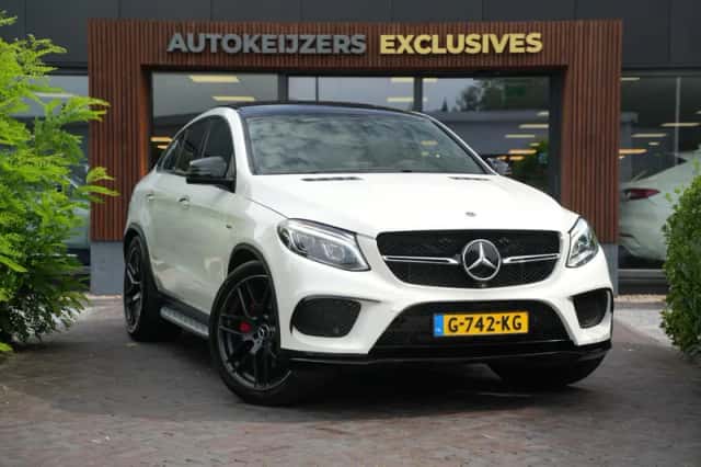 Mercedes-Benz GLE (2015) thumbnail 1